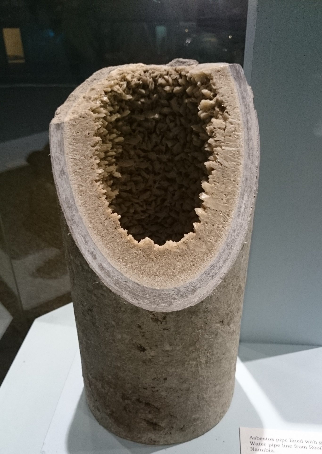 Asbestzementrohr (Nikansah Rexford) Asbestzementrohr (Nikansah Rexford)